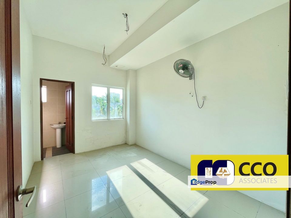 Ipoh Garden @LeGreene 3 Storey House , Perak, Ipoh