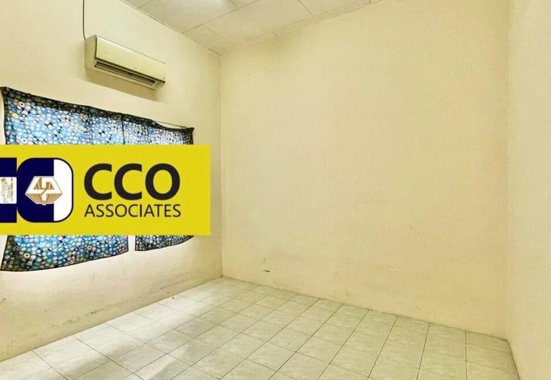 Pengkalan Station 18 Single Storey Terrace House For Sale