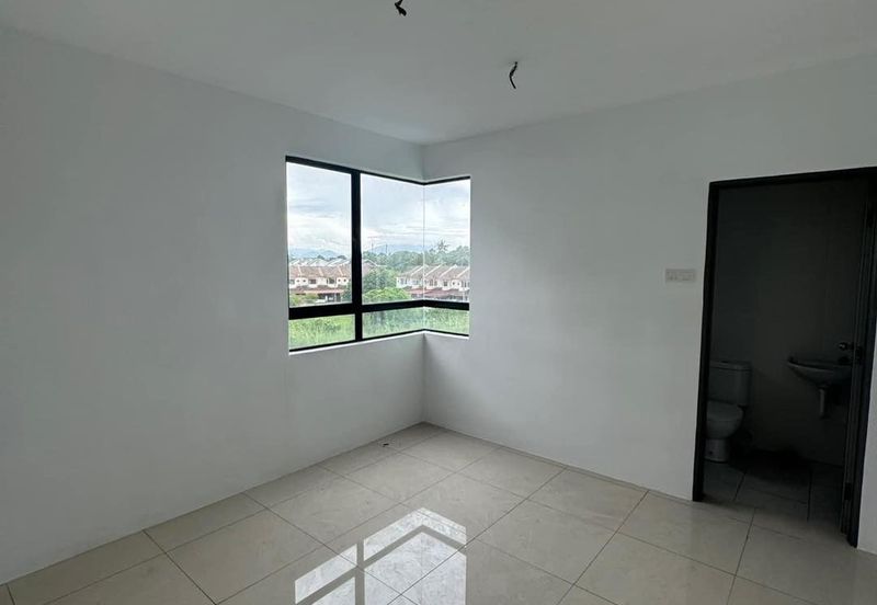 Manhattan Condominium