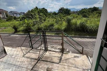 Panorama Lapangan Perdana