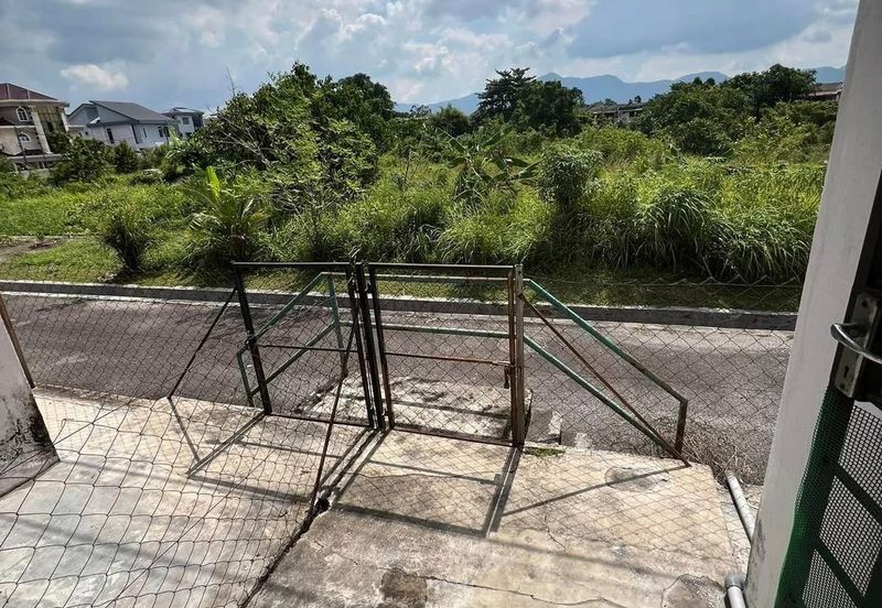 Panorama Lapangan Perdana