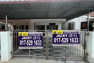 Panorama Lapangan Perdana