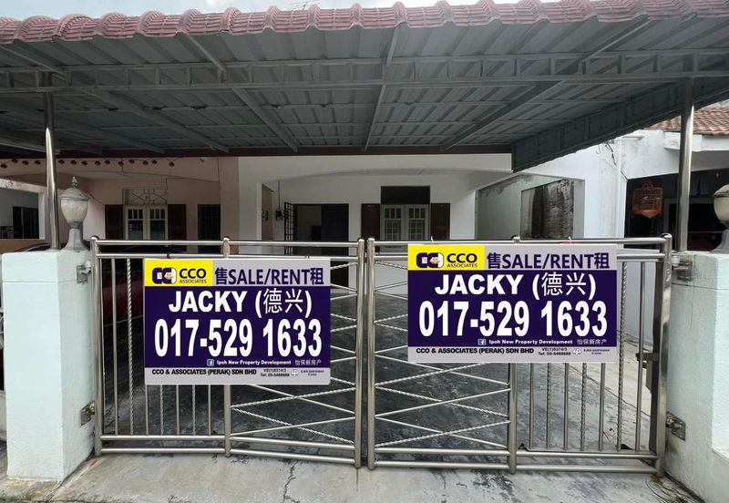 Panorama Lapangan Perdana