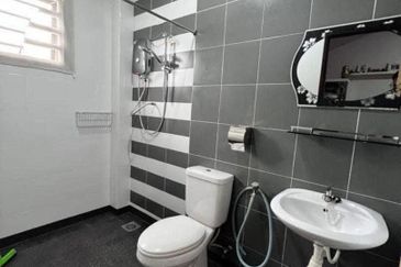 Taman Lapangan Hartamas Botani