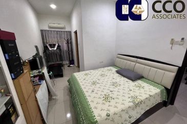 Taman Lapangan Hartamas Botani