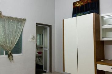 Dorset Place @ Taman Lapangan Setia