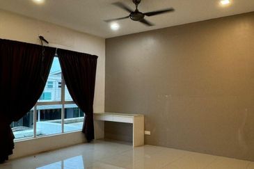 Dorset Place @ Taman Lapangan Setia