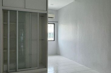 Dorset Place @ Taman Lapangan Setia