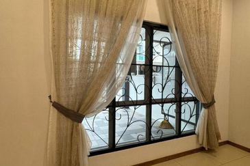 Dorset Place @ Taman Lapangan Setia