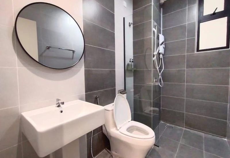 THE COVE HILLSIDE RESIDENCE