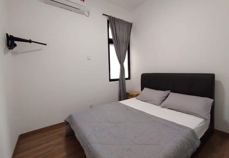 THE COVE HILLSIDE RESIDENCE