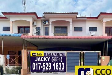 Batu Gajah @Taman Saujana Megah Double Storey House  