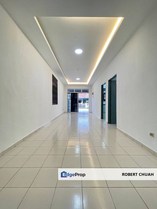 Tmn Pulai Jaya, Full Loan !!! 3 Mint to Plus Highway, End Lot, Renovated, Johor, Johor Bahru