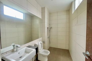 Isola Villa @ Senibong Cove