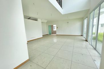 Isola Villa @ Senibong Cove