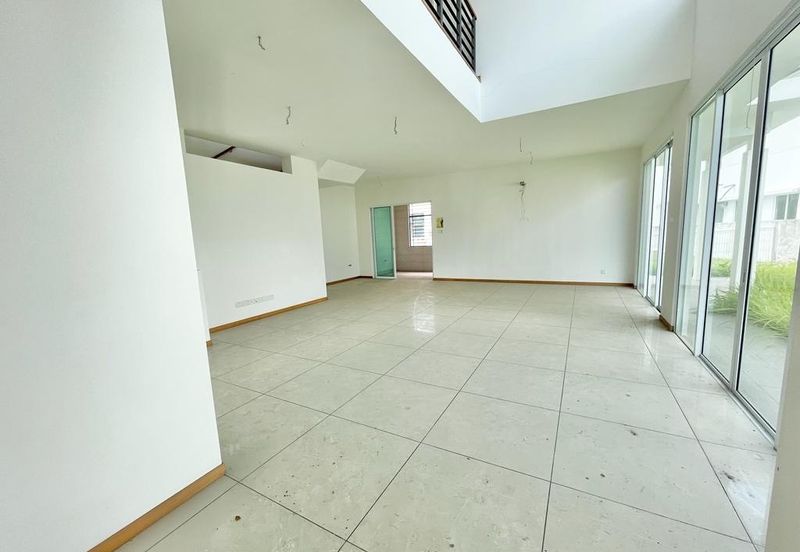 Isola Villa @ Senibong Cove