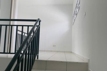 Taman Setia Eco Garden Double Storey Terrace House for Rent