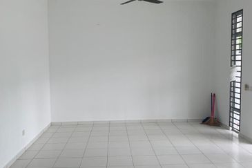 Taman Setia Eco Garden Double Storey Terrace House for Rent