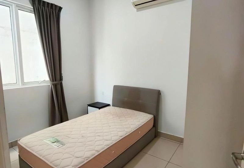 The Pinnacles (Pinnacle Tower)