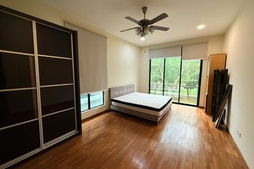 The WaterEdge Residences