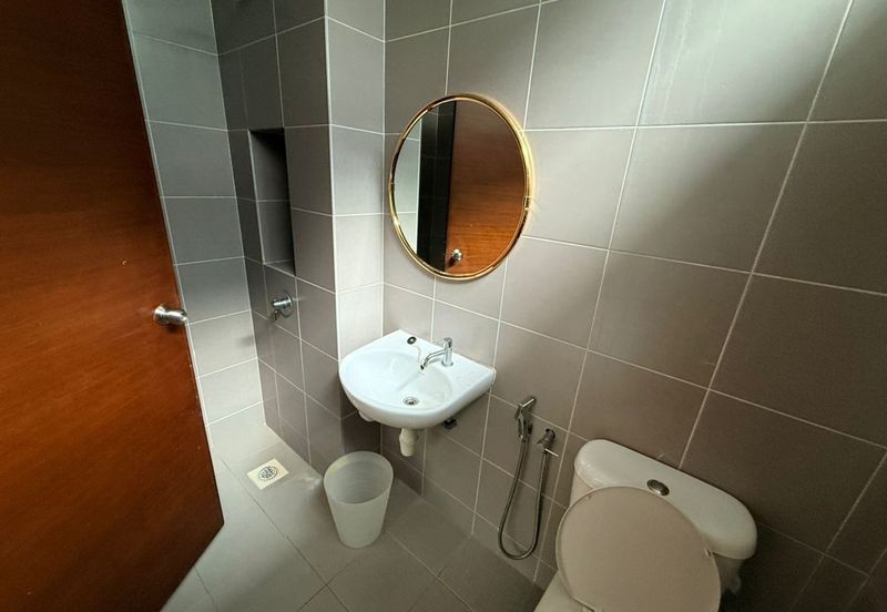 The WaterEdge Residences