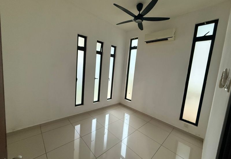 The WaterEdge Residences