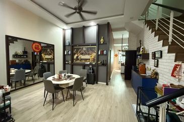 Jalan Mutiara Emas 10/6