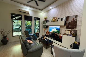 Jalan Mutiara Emas 10/6