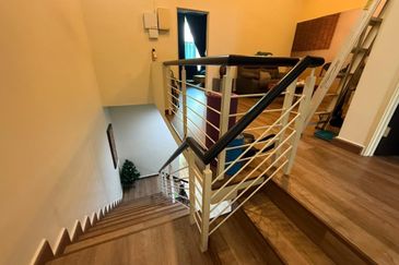 Jalan Mutiara Emas 10/6