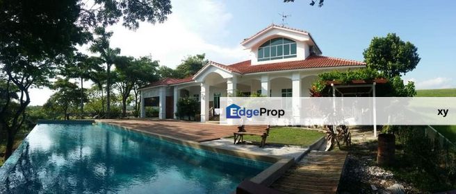 Luxury Villa Very good maintain w Swimming pool , Johor, Gelang Patah