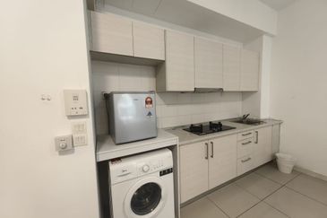 Dedaun Hijau (Greenfield Regency)