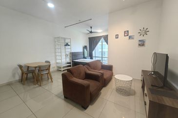 Dedaun Hijau (Greenfield Regency)