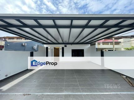 Fully renovated extended 22x90 Single storey Endlot house Klang Jaya, Selangor, Klang