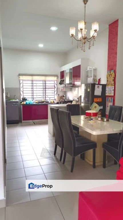 Taman Saga Klang 25x60 End Lot 2 Storey House with Extended Kitchen + Partial Furnished, Selangor, Klang