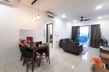 Queens Residences @ Queens Waterfront