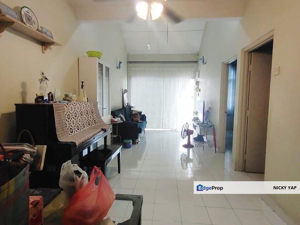 Menglembu 1.5 storey for sale , Perak, Menglembu
