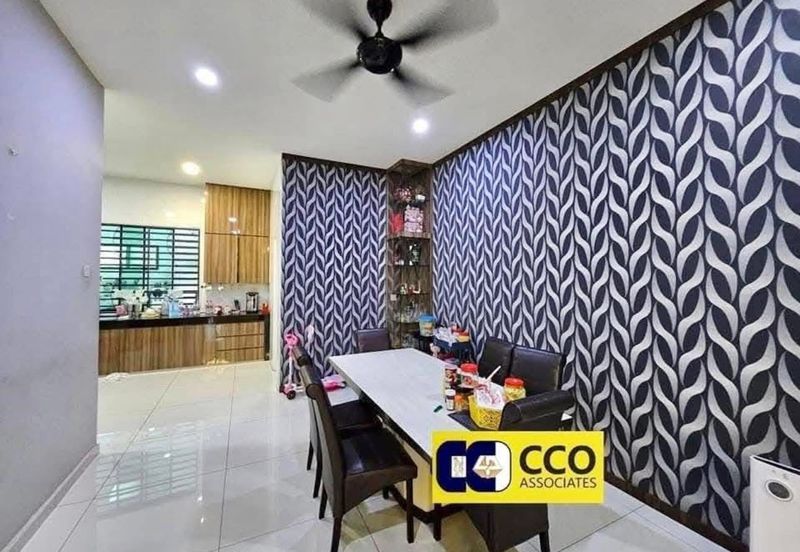 Panorama Lapangan Akasia @ Botani