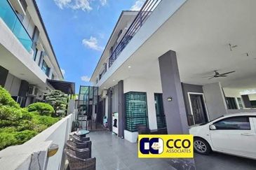 Panorama Lapangan Akasia @ Botani