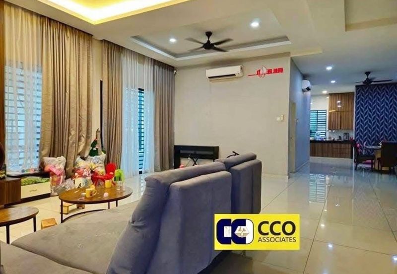 Panorama Lapangan Akasia @ Botani