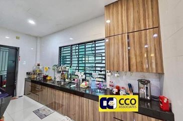 Panorama Lapangan Akasia @ Botani