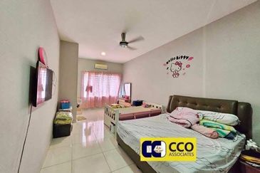 Panorama Lapangan Akasia @ Botani