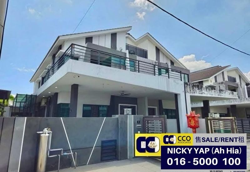 Panorama Lapangan Akasia @ Botani