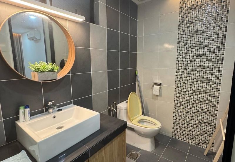 Upper East @ Tiger Lane