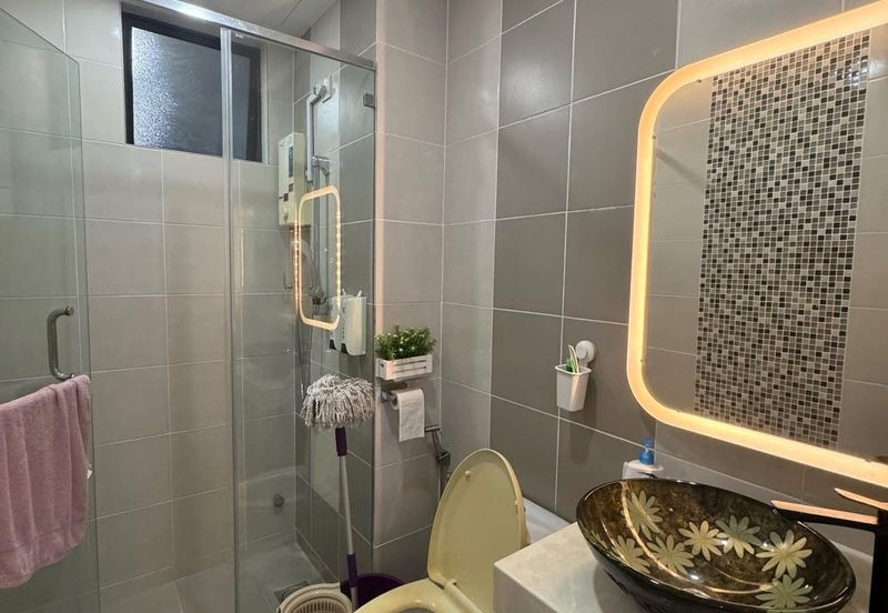 Upper East @ Tiger Lane