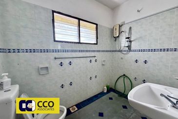 TAMAN ANJUNG BERCHAM UTARA