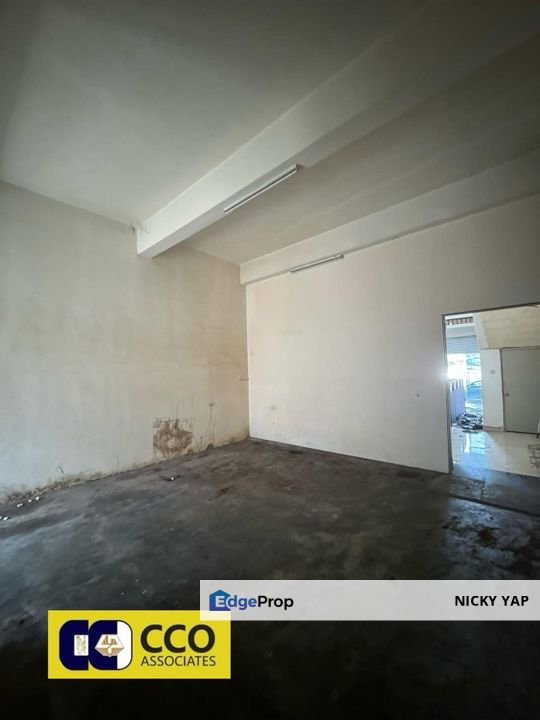 Falim shoplot facing main road rent, Perak, Ipoh