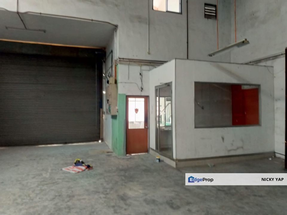 Menglembu chandan raya factory rent , Perak, Menglembu