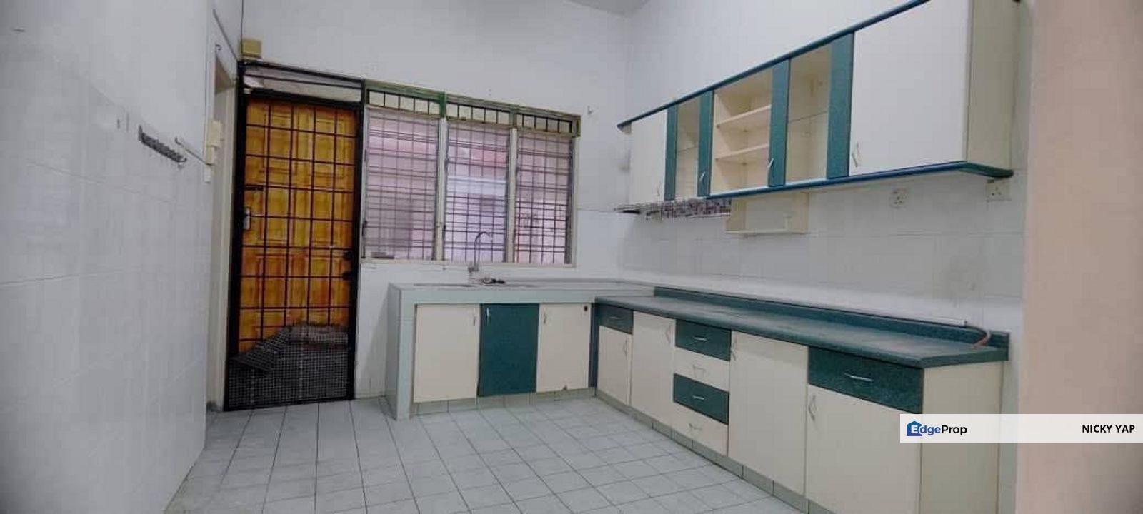 Pengkalan double storey house for sale Pinji mewah, Perak, Lahat