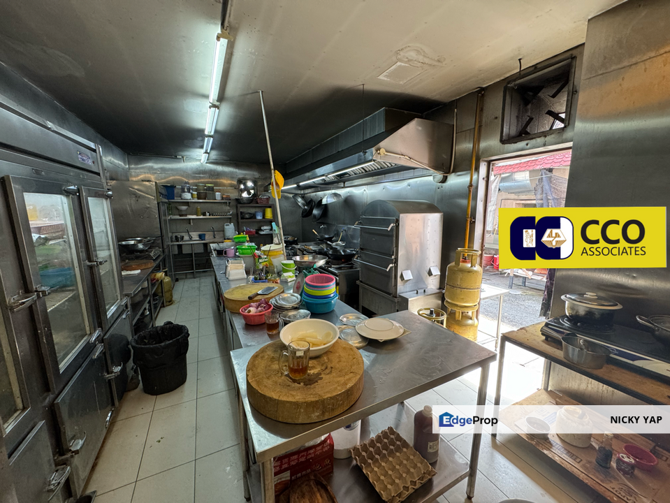 Jalan pulai restaurant business for sale , Perak, Ipoh