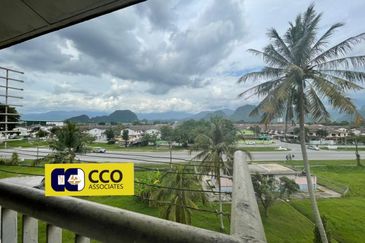 Flat Pakatan Bercham